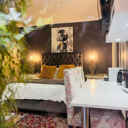 Art-Inspired Bedroom Close To Cbd Mossel Bay Eksteriør bilde